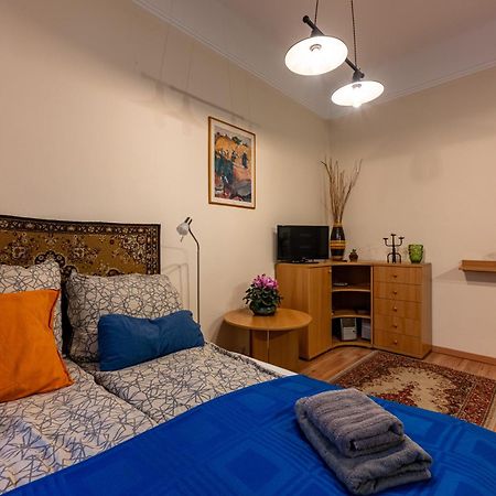 A Quiet Studio In The Heart Of The City Budapest Exterior foto