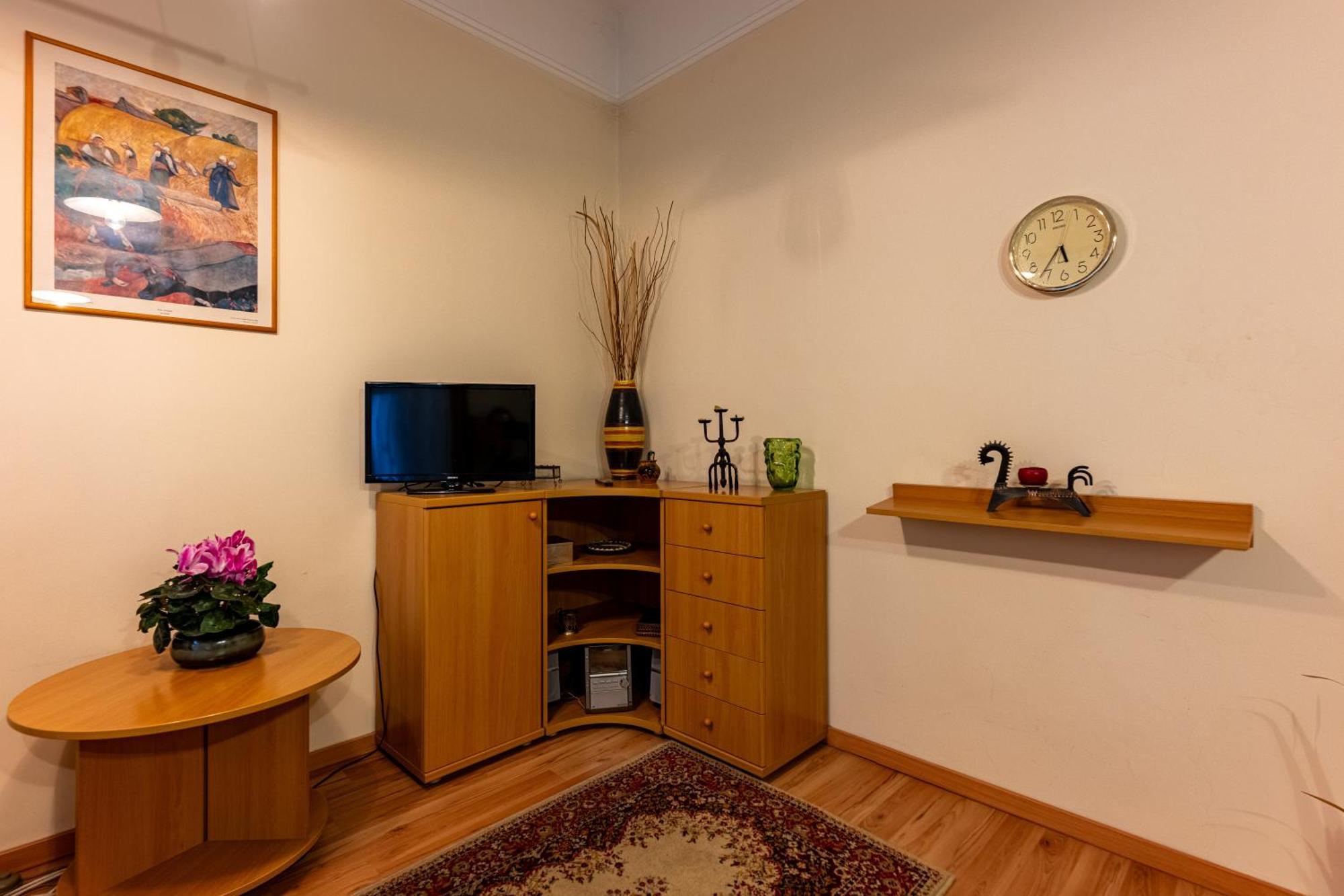 A Quiet Studio In The Heart Of The City Budapest Exterior foto