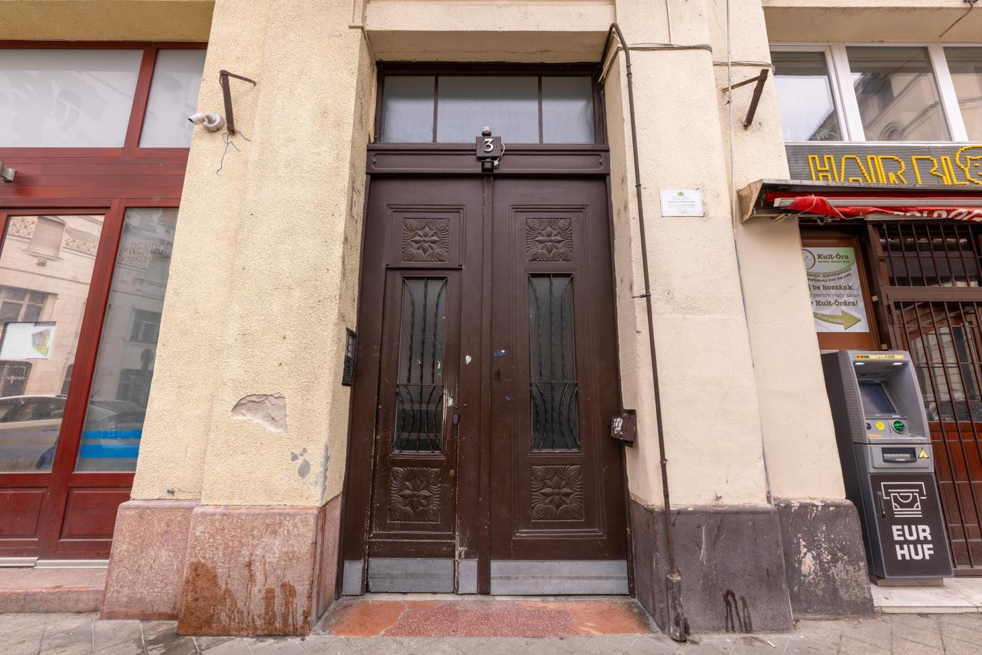 A Quiet Studio In The Heart Of The City Budapest Exterior foto